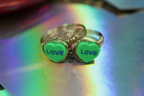 Love green heart ring