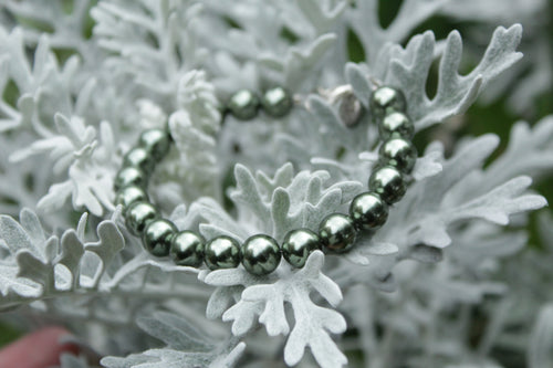 Green pearl bracelet