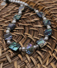 Load image into Gallery viewer, Abalone shell necklace