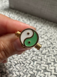 Ying Yang rings