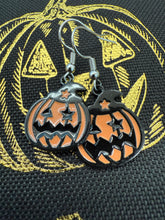 Load image into Gallery viewer, Pumpkin earrings