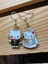Load image into Gallery viewer, Hello kitty earrings (wedding)