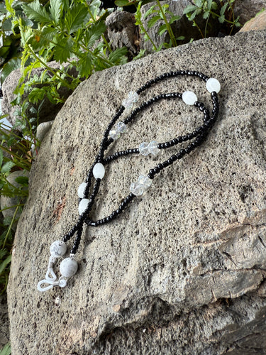 Howlite glasses chain