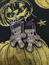 Load image into Gallery viewer, Cutsy spooky earrings