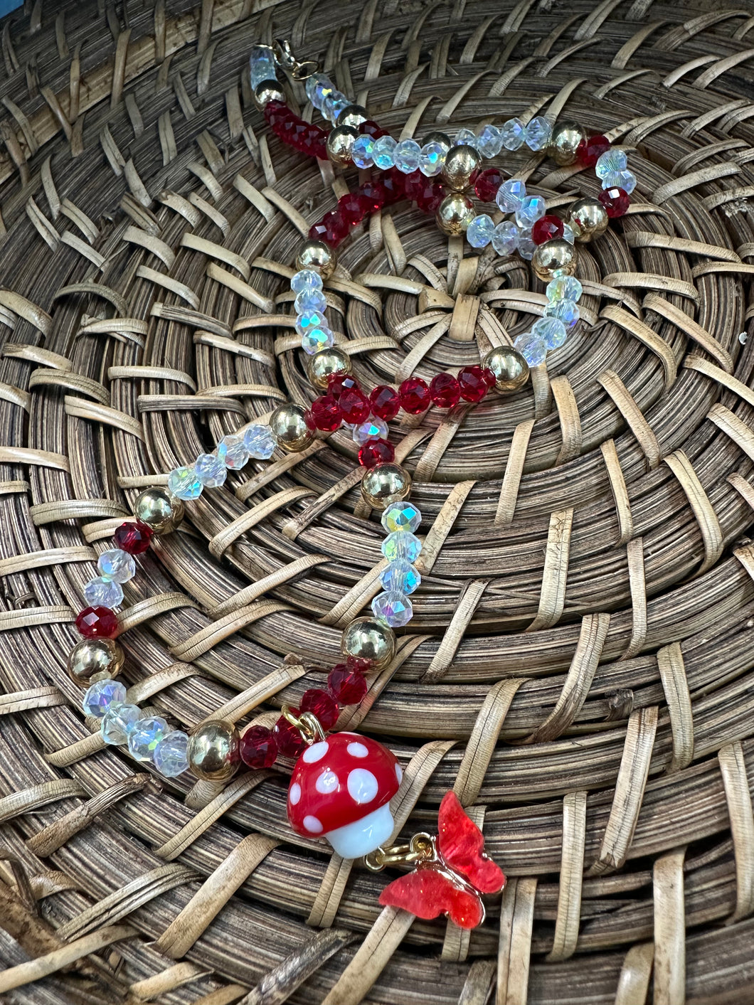 Mushroom necklace (01)