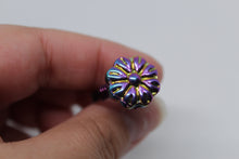 Load image into Gallery viewer, Vintage flower ring