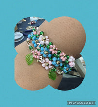 Load image into Gallery viewer, Flower gal bracelet