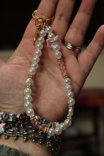 Load image into Gallery viewer, Galentines keychain