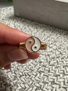 Ying Yang rings