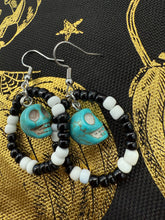 Load image into Gallery viewer, Halloween hoop earrings