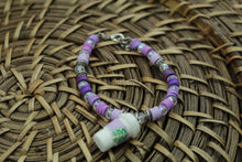 Load image into Gallery viewer, Purple starbies bracelet 01