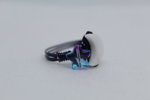 Moon and star ring