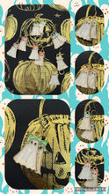 Load image into Gallery viewer, Ghoul girls earrings