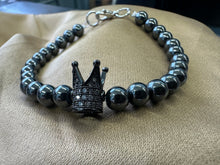 Load image into Gallery viewer, Men’s crown bracelet