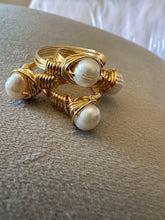 Load image into Gallery viewer, Freshwater pearl ring