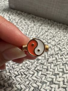 Ying Yang rings