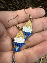 Load image into Gallery viewer, Stitch earrings (2)