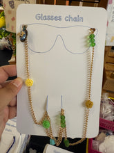 Load image into Gallery viewer, Flower themed glasses chain