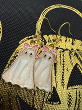 Load image into Gallery viewer, Ghoul girls earrings