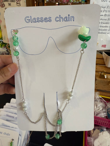 Flower themed glasses chain