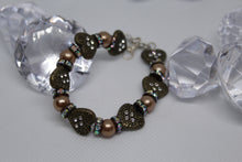 Load image into Gallery viewer, Vintage heart bracelet