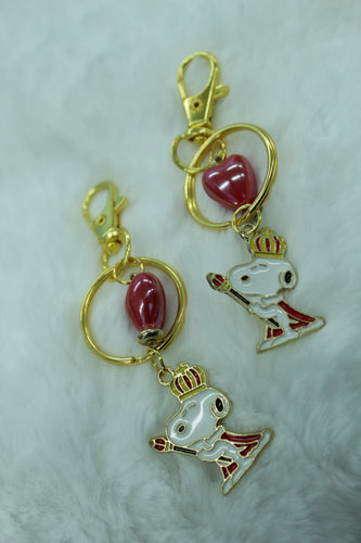 Snoopy king keychain