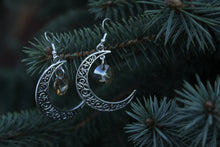 Load image into Gallery viewer, Moon earrings