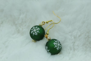 ornament earrings (snowflakes)