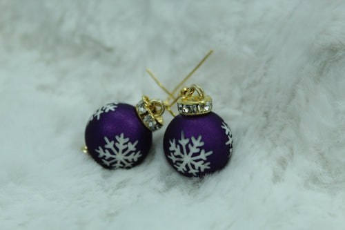 ornament earrings (snowflakes)