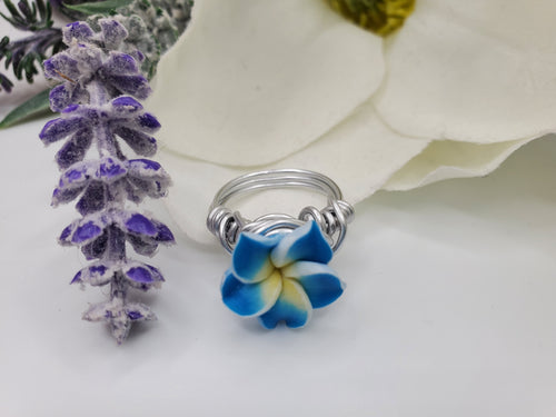 Dark blue flower hawaiian ring