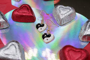 Yingyang heart earrings