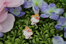 Load image into Gallery viewer, Hello kitty earrings