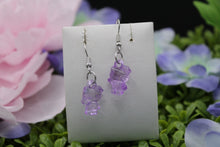 Load image into Gallery viewer, Hello kitty earrings