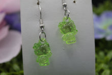 Load image into Gallery viewer, Hello kitty earrings