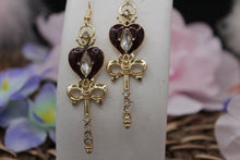 Load image into Gallery viewer, Salior moon earrings