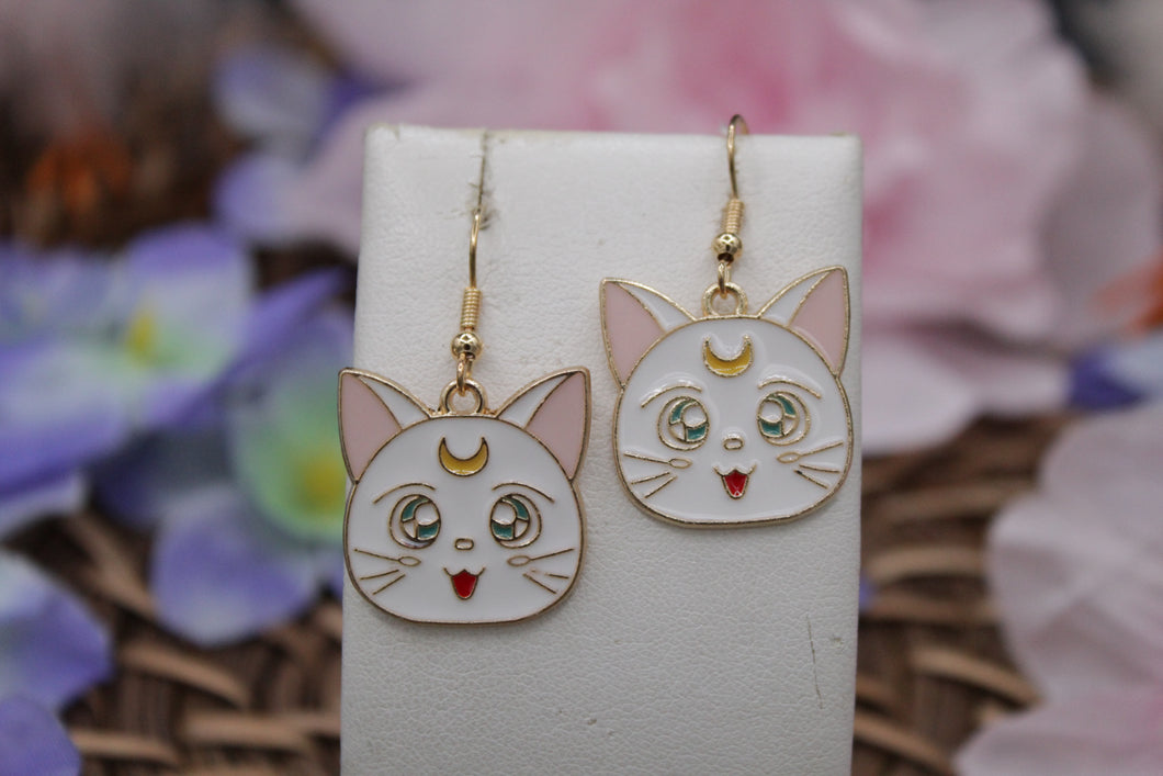 Salior moon cat earrings
