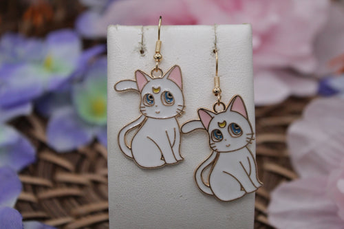 Salior moon cat earrings