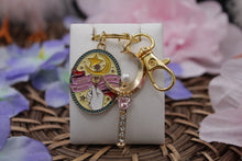 Load image into Gallery viewer, Salior moon keychain