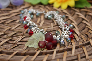 Red berries dangle bracelet