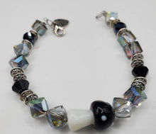 Load image into Gallery viewer, Black mushroom bracelet