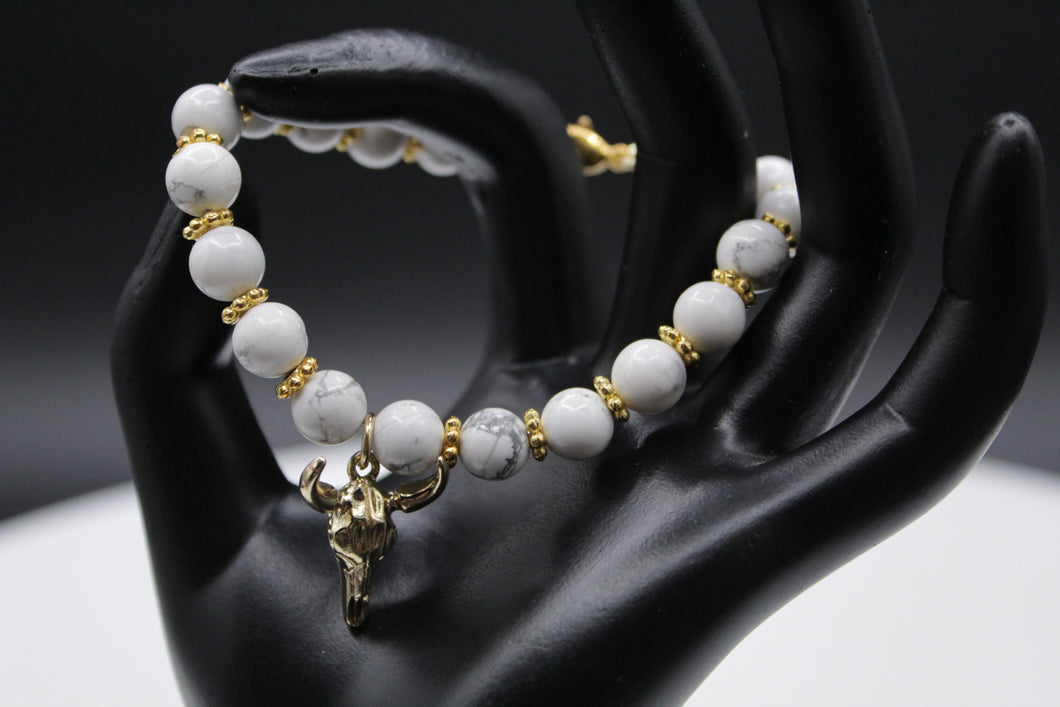 Gold horn bracelet