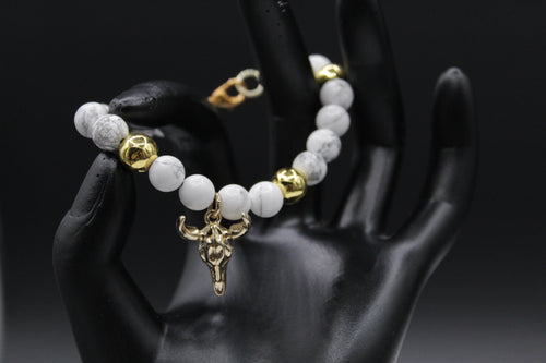 Golden horn bracelet