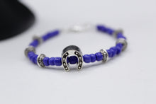 Load image into Gallery viewer, Horse shoe bracelet