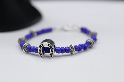 Horse shoe bracelet