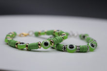 Load image into Gallery viewer, Green evil eye bracelet