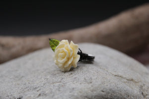 Vintage white rose ring